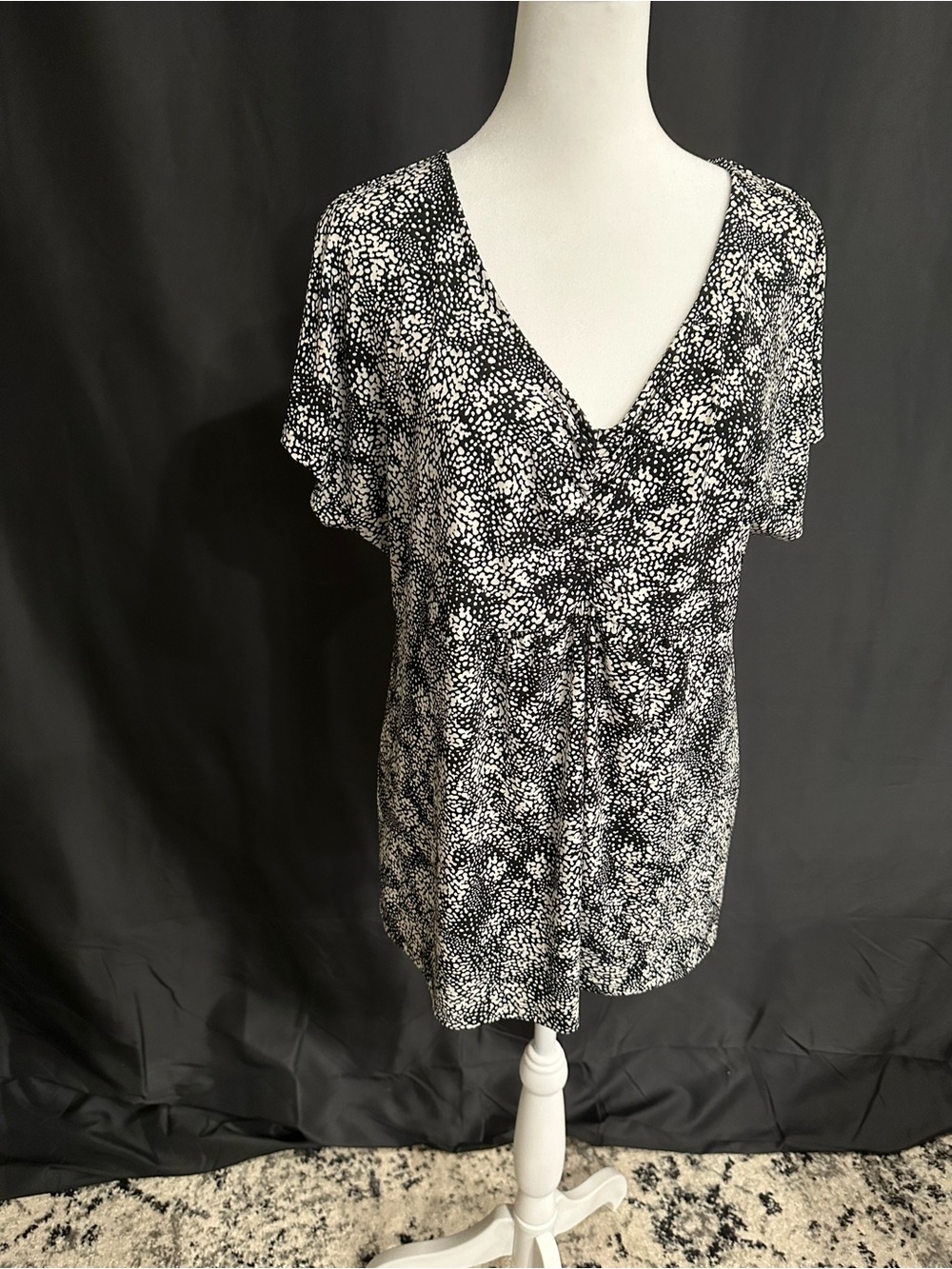 George Black & White V-Neck Printed Blouse